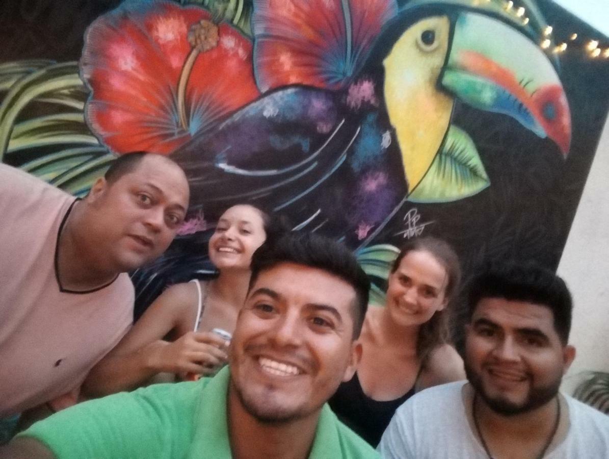 Margaritas Hostel Puerto Vallarta Esterno foto